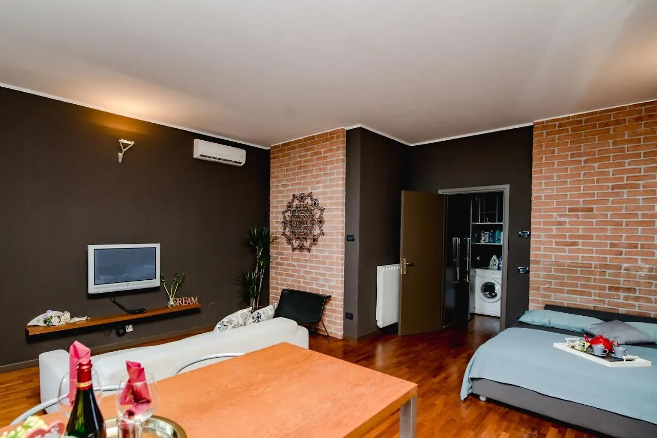 Airport The Fan Loft Near Linate Airport+Duomo Apartment Milan