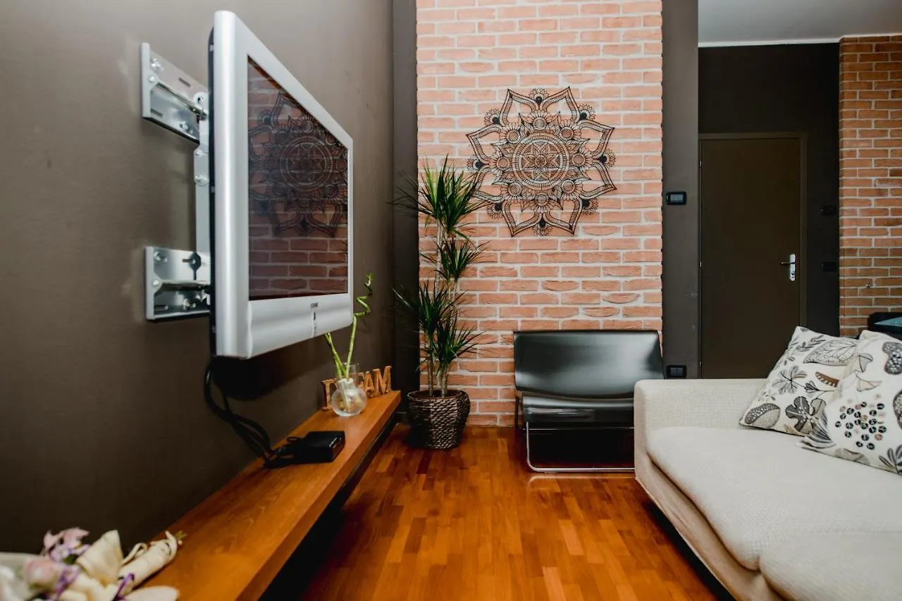 Airport The Fan Loft Near Linate Airport+Duomo Apartment Milan Italy